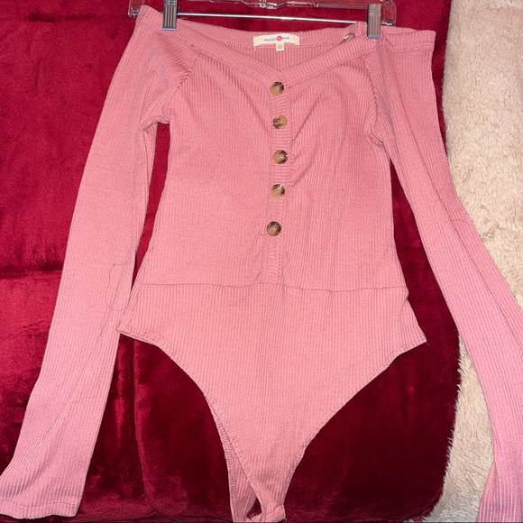 Off the shoulder bodysuit - Picture 2 of 3